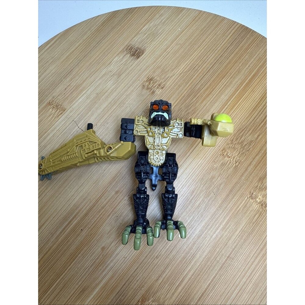 LEGO Bionicle 2006 Piraka Vezok McDonalds Happy Meal Action Figure Toy‎